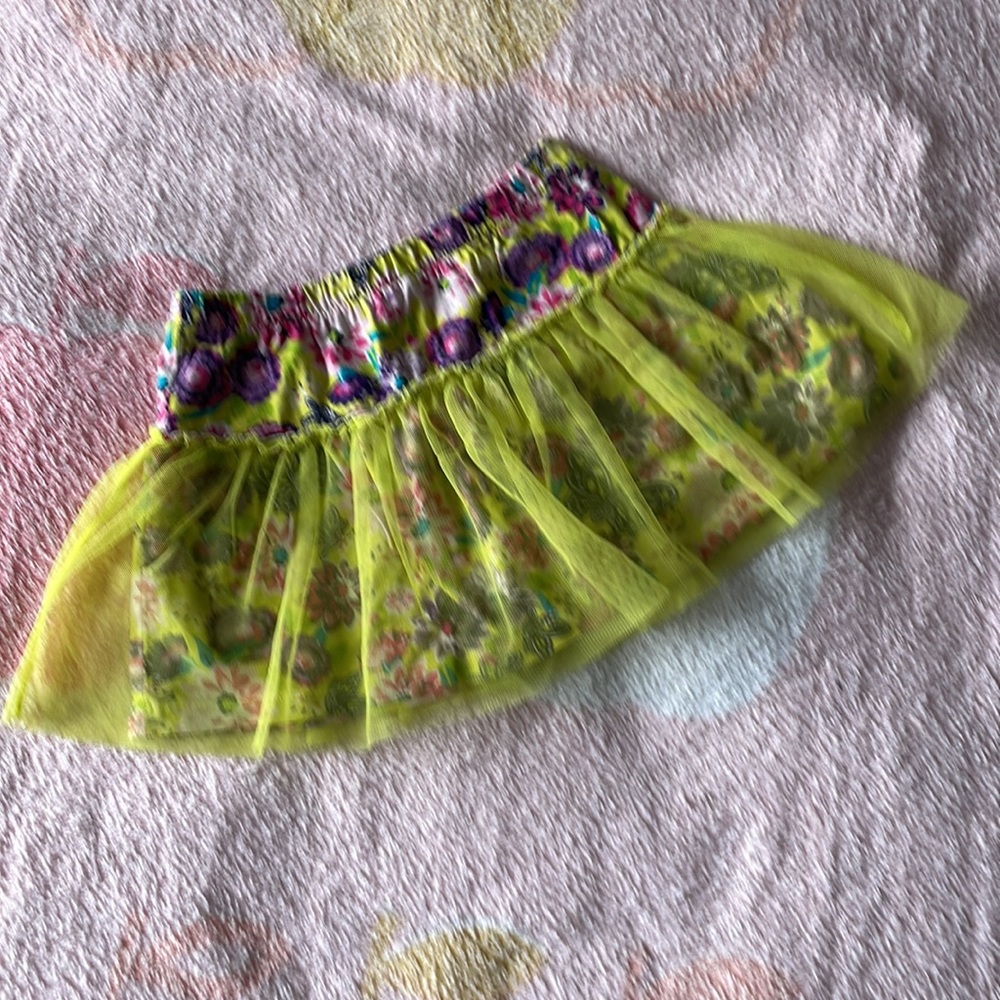 3 skirts for toddler - Picture 4 of 4